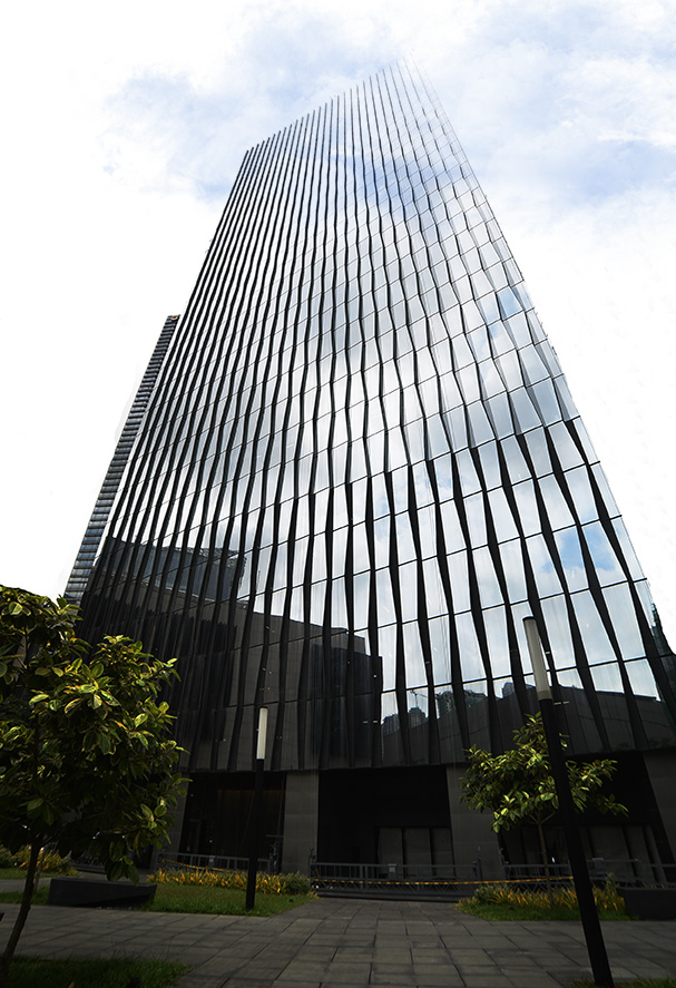 The Curve Tower – SOM
